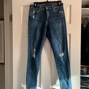 Skinny slightly distressed jeans